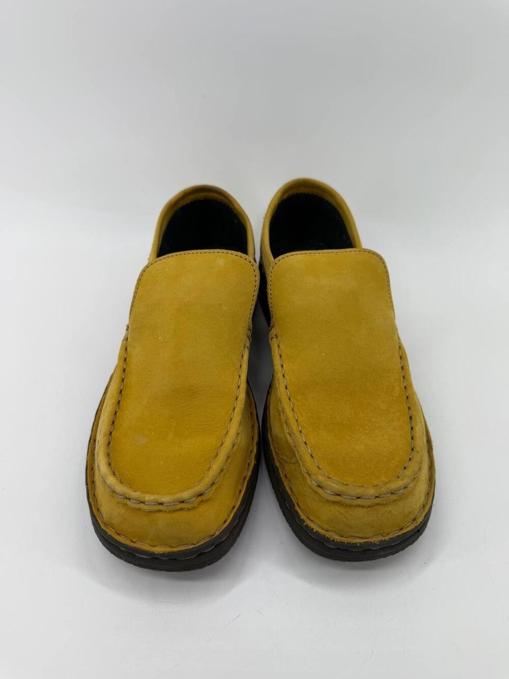 G.H. Bass & Co Men's Slip On Loafers Nubuck Leather Tan Size 9.5 M Casual Shoes